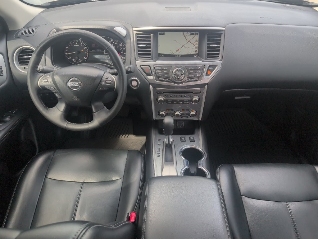 2020 Nissan Pathfinder SL