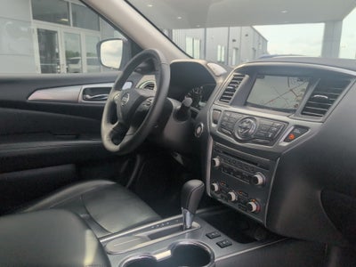 2020 Nissan Pathfinder SL