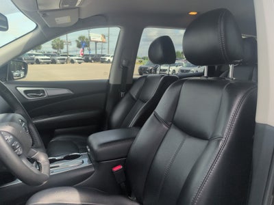2020 Nissan Pathfinder SL