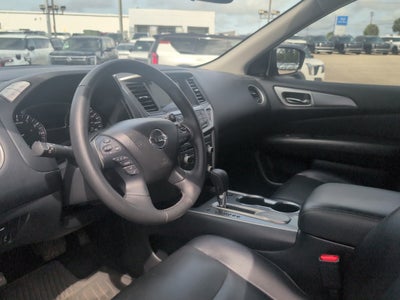 2020 Nissan Pathfinder SL