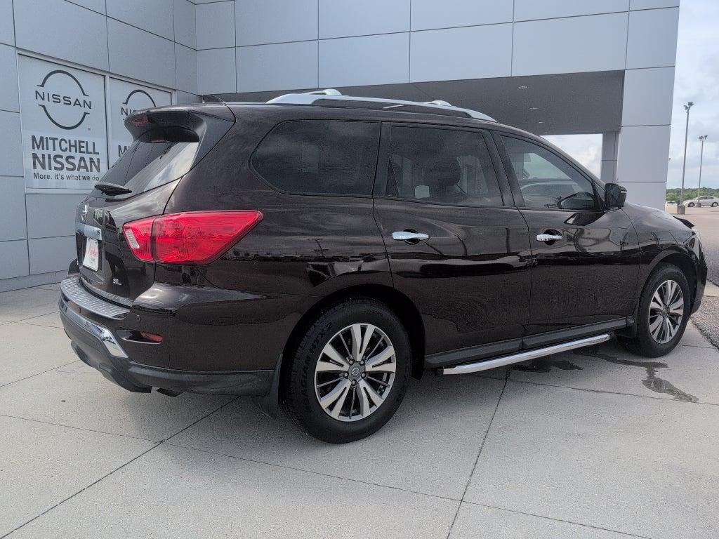 2020 Nissan Pathfinder SL