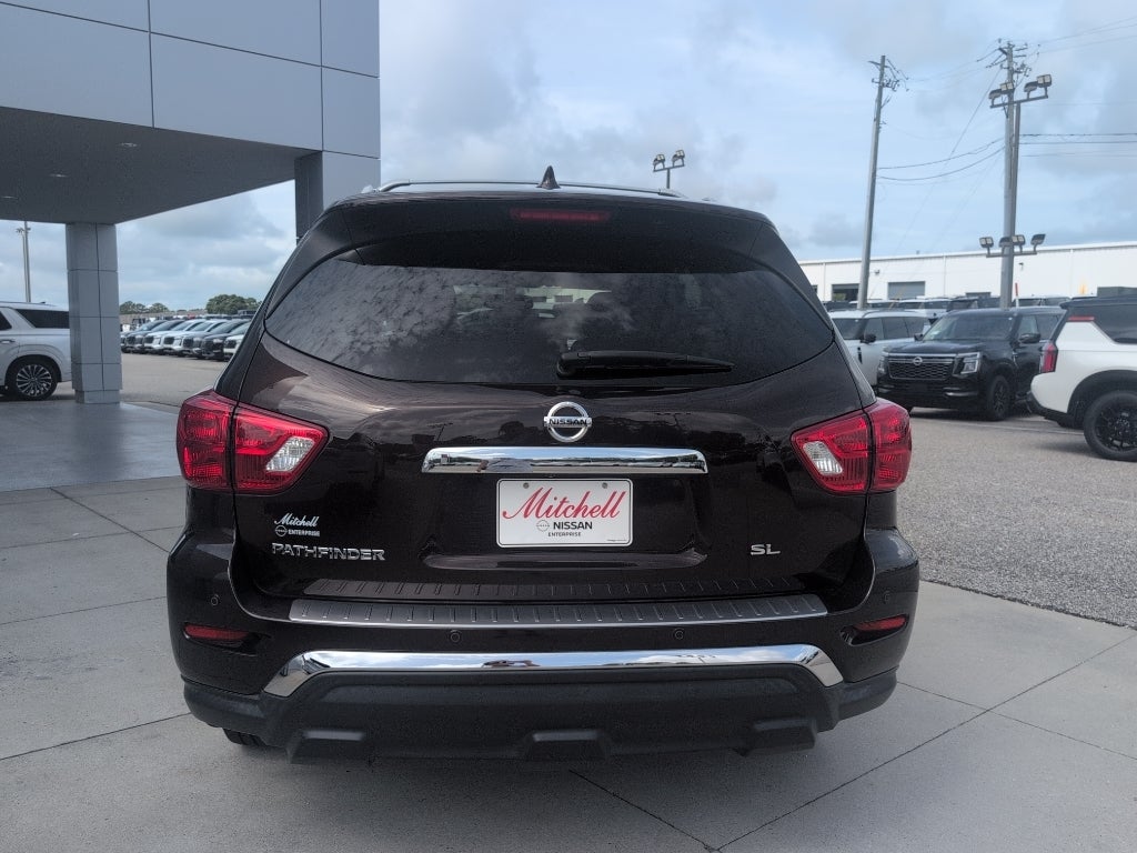 2020 Nissan Pathfinder SL
