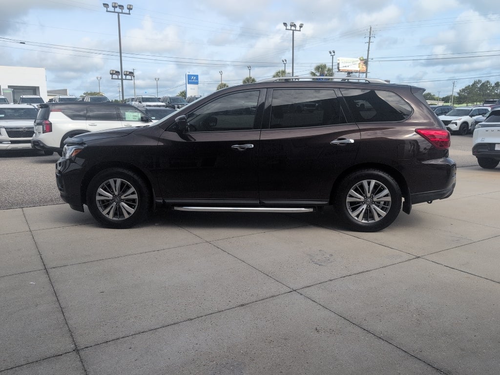 2020 Nissan Pathfinder SL