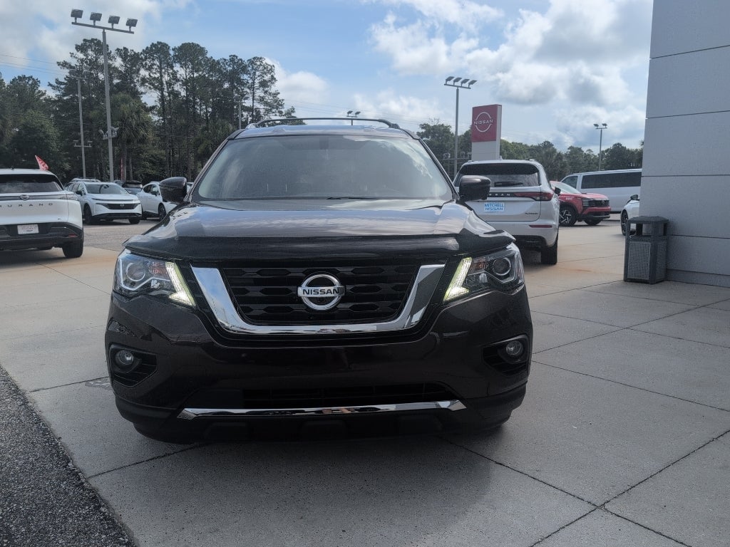 2020 Nissan Pathfinder SL