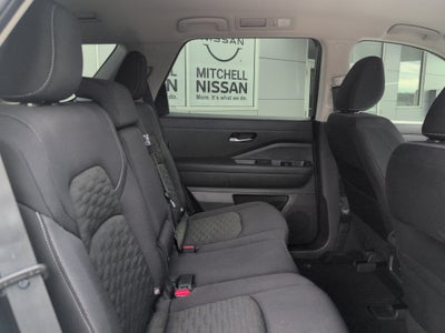2022 Nissan Pathfinder S