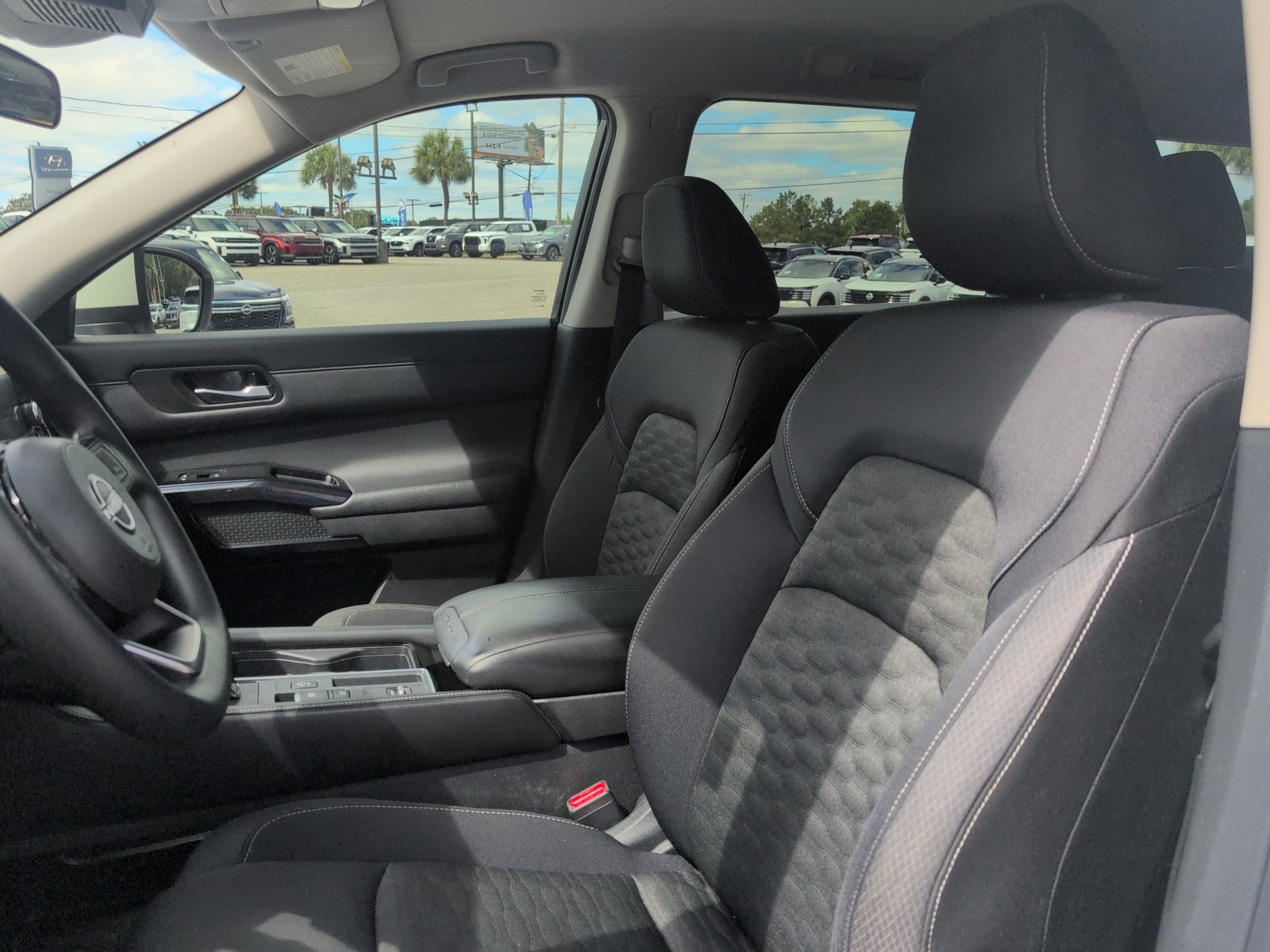 2022 Nissan Pathfinder S