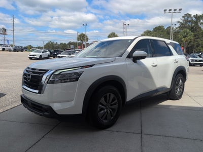 2022 Nissan Pathfinder S