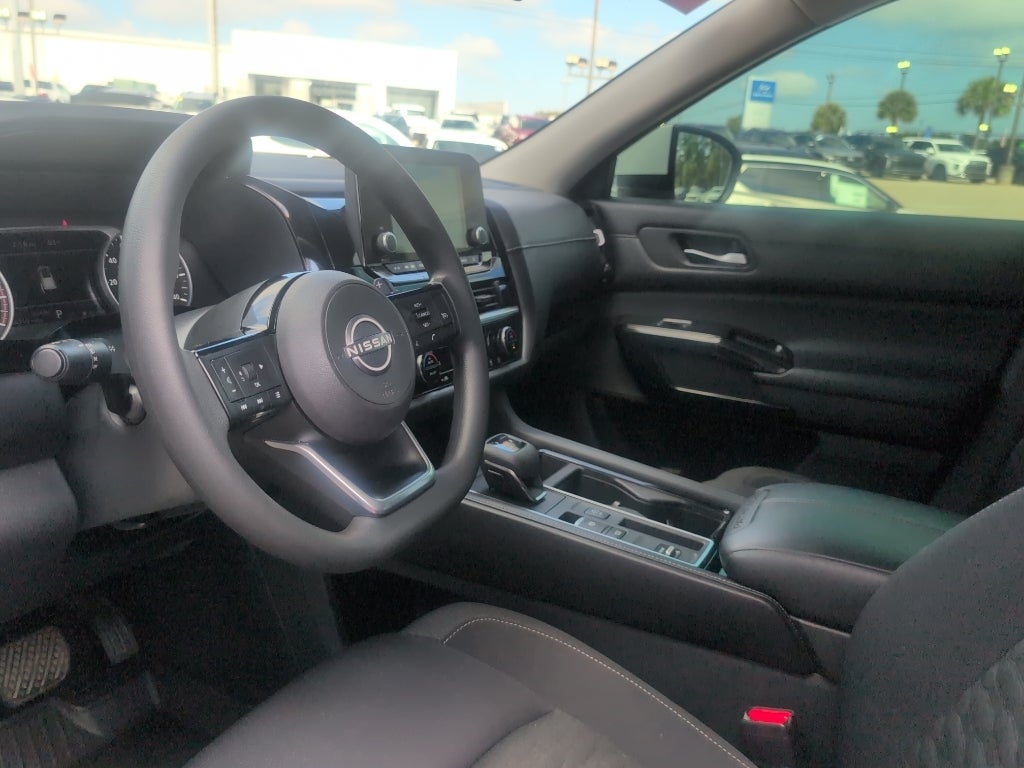 2022 Nissan Pathfinder S