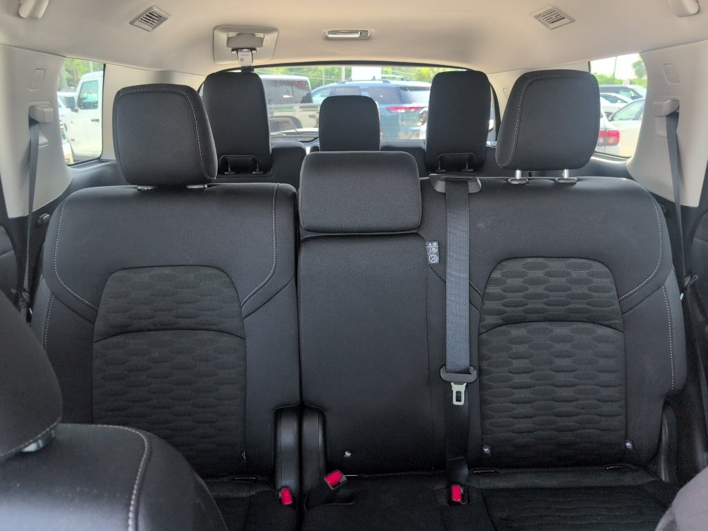 2025 Nissan Pathfinder S