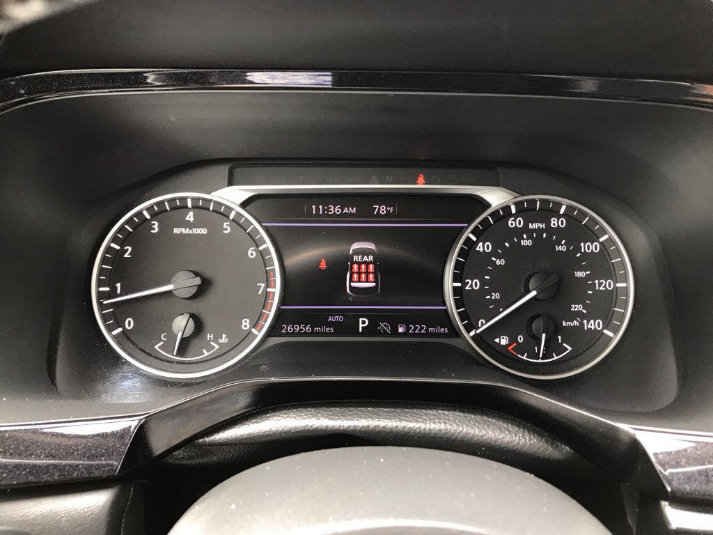 2025 Nissan Pathfinder SV