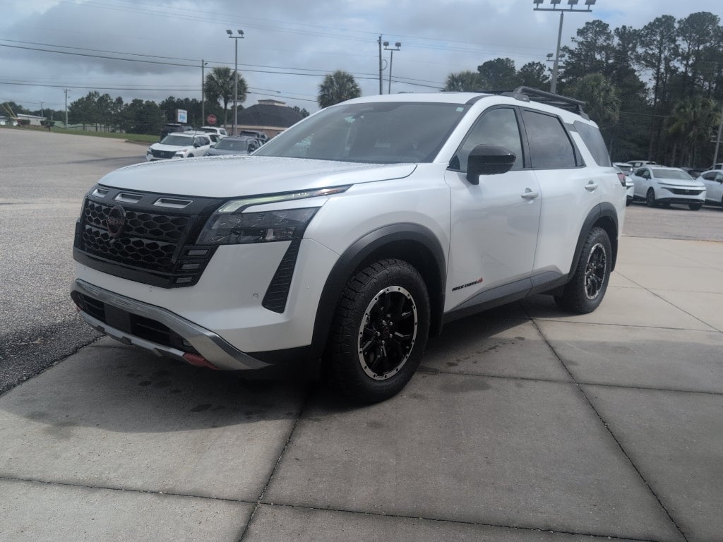 2026 Nissan Pathfinder Rock Creek®