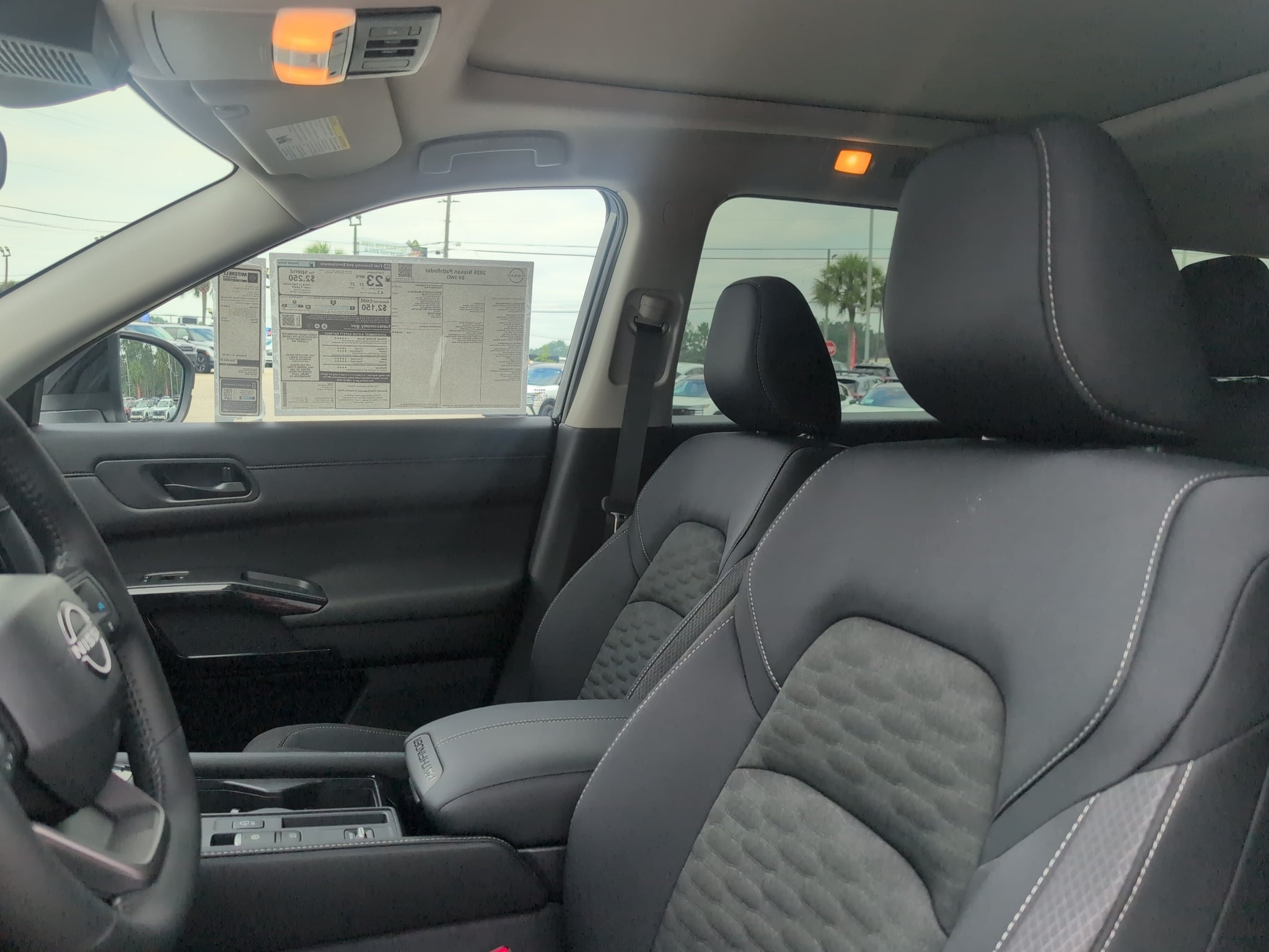 2026 Nissan Pathfinder SV