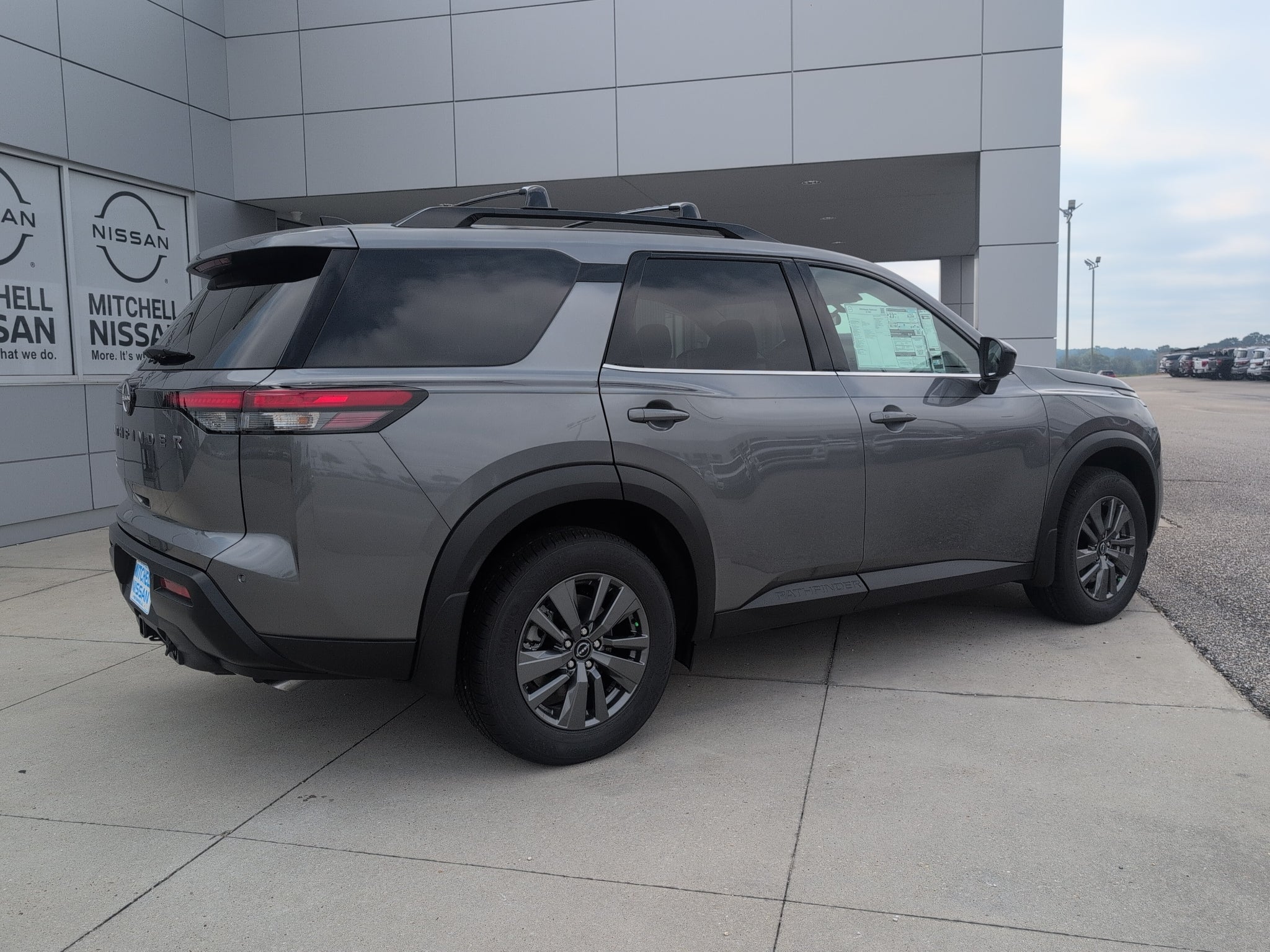 2026 Nissan Pathfinder SV