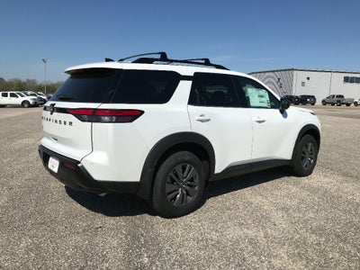 2026 Nissan Pathfinder SV