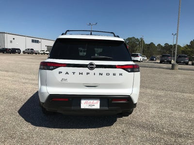 2026 Nissan Pathfinder SV
