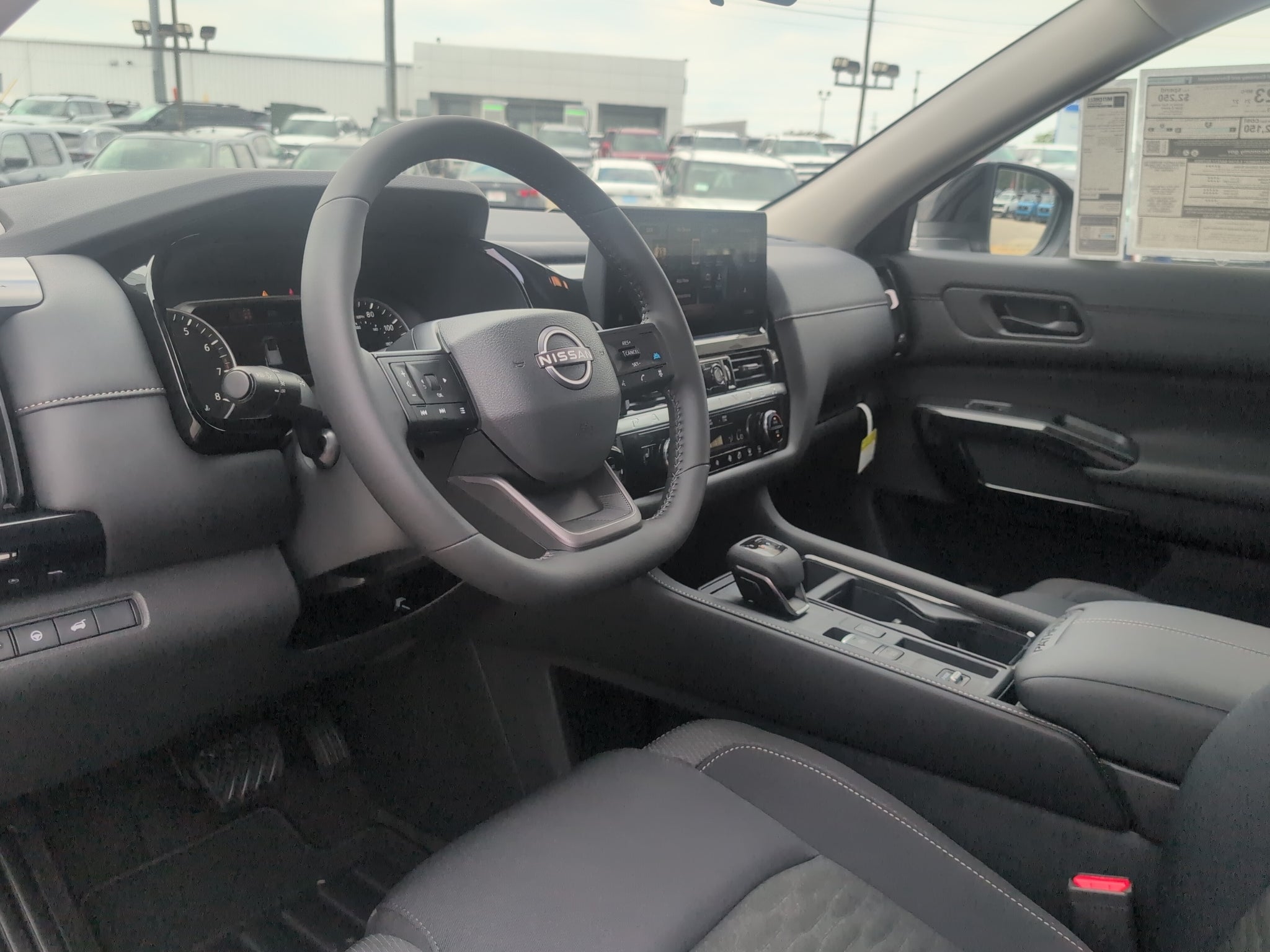 2026 Nissan Pathfinder SV