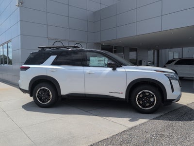 2026 Nissan Pathfinder Rock Creek®