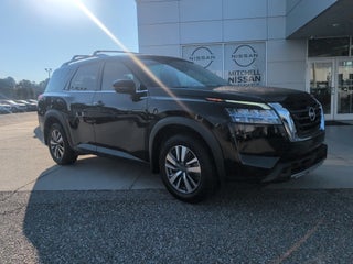 2024 Nissan Pathfinder SL