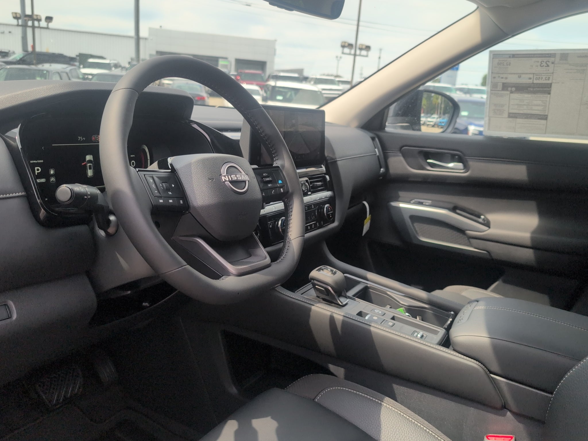2026 Nissan Pathfinder SL
