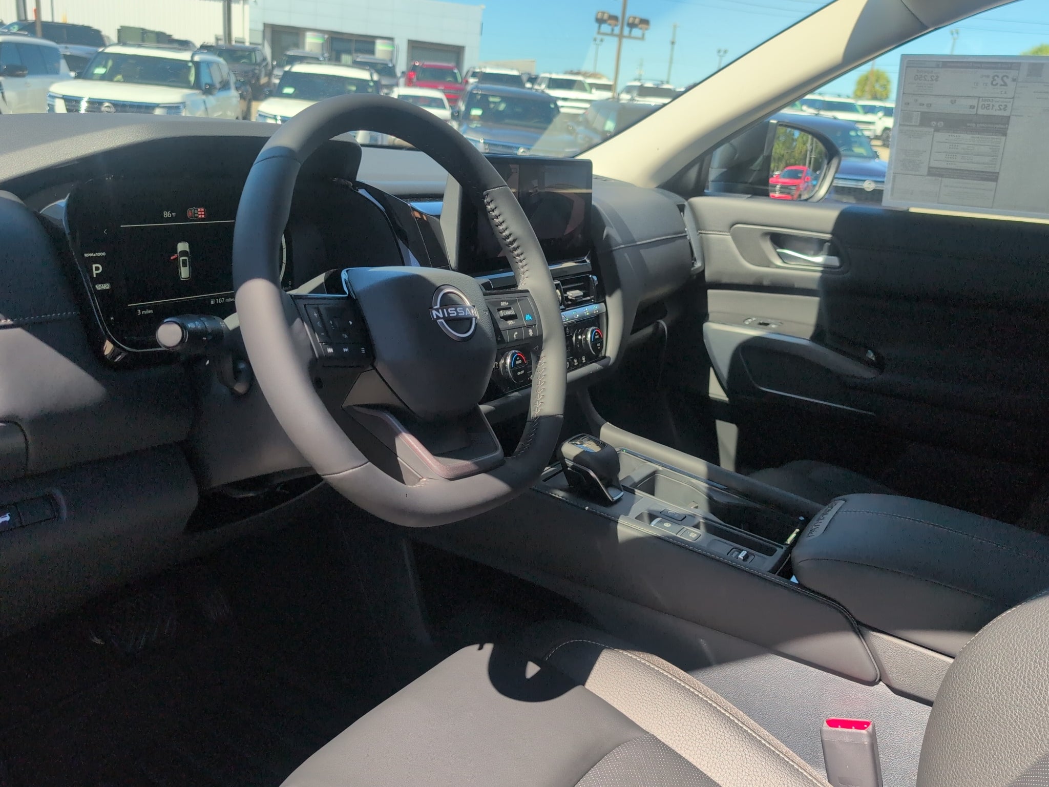 2026 Nissan Pathfinder SL