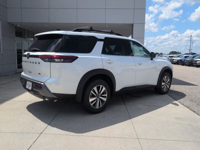 2026 Nissan Pathfinder SL