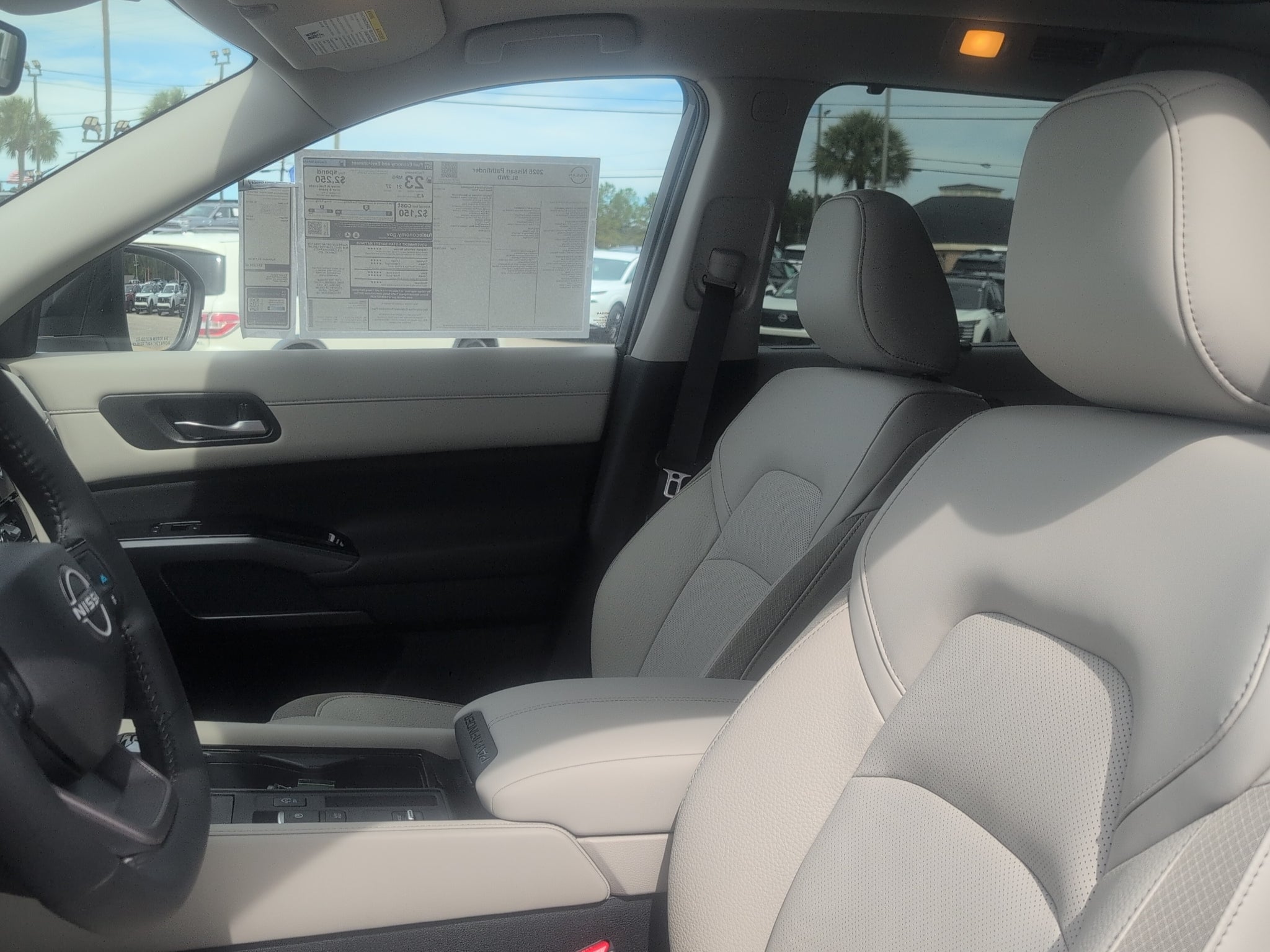 2026 Nissan Pathfinder SL