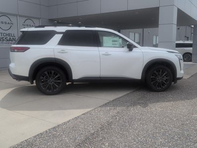 2026 Nissan Pathfinder SL