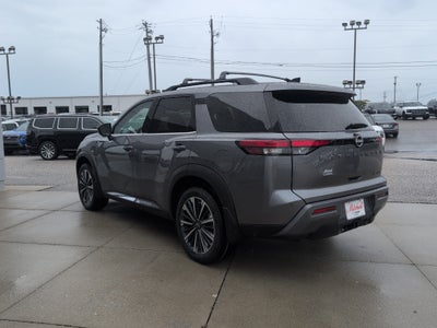 2026 Nissan Pathfinder Platinum