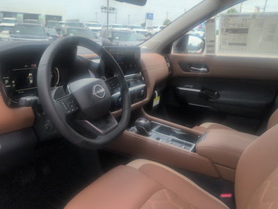2026 Nissan Pathfinder Platinum