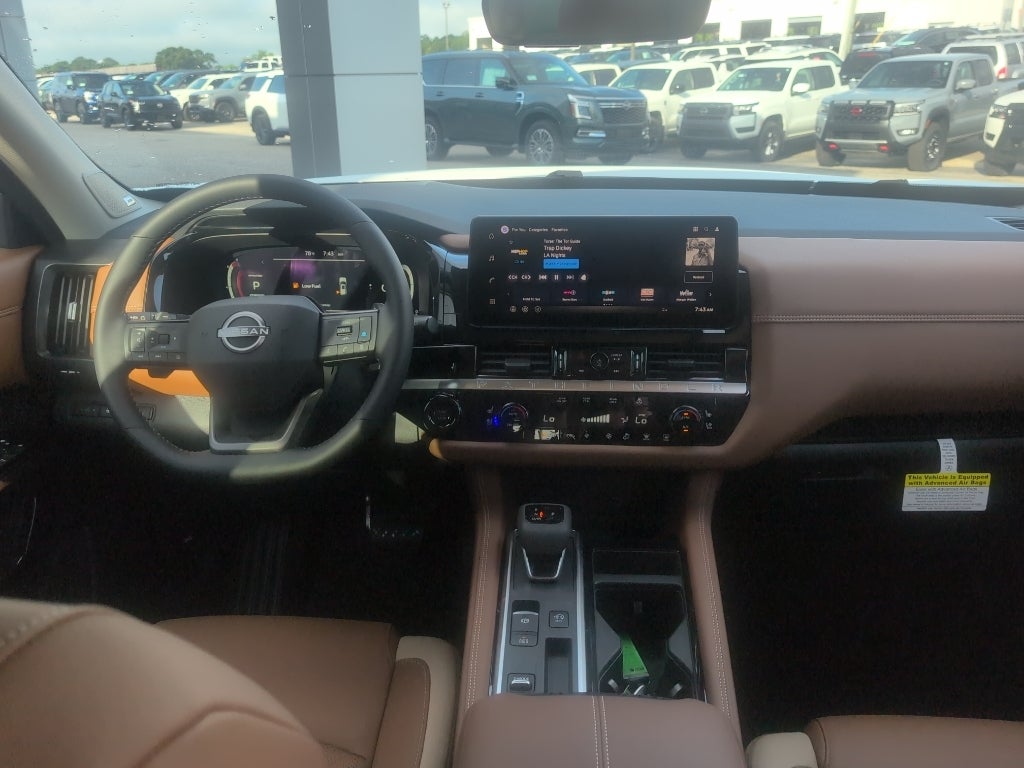 2026 Nissan Pathfinder Platinum