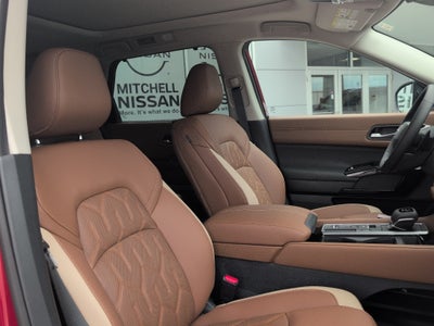 2026 Nissan Pathfinder Platinum