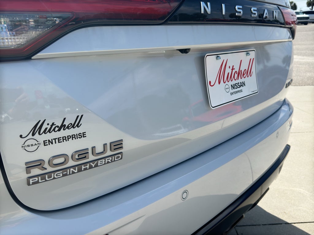 2026 Nissan Rogue Plug-in Hybrid Platinum