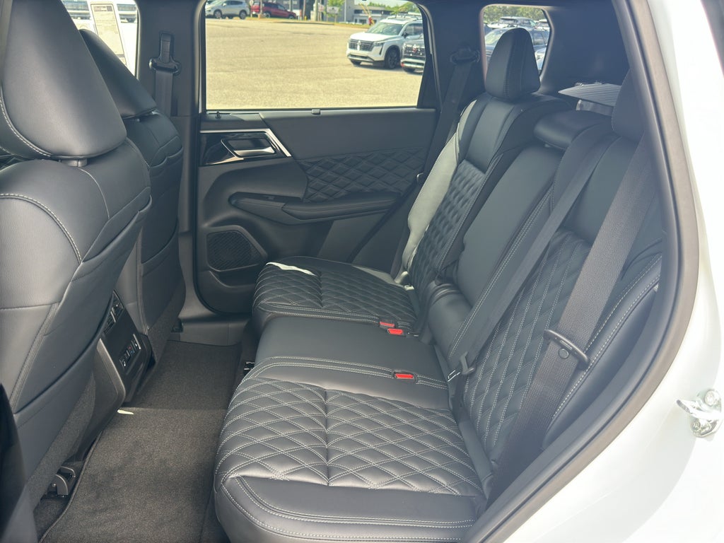 2026 Nissan Rogue Plug-in Hybrid Platinum