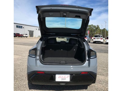 2026 Nissan LEAF Platinum+