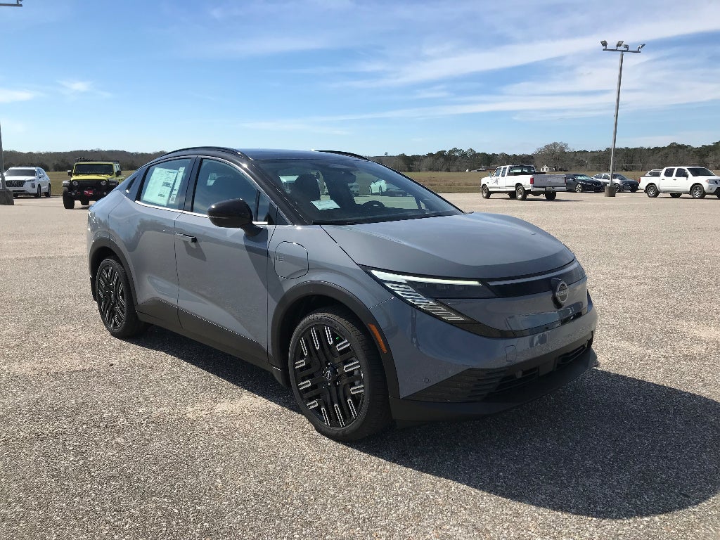 2026 Nissan LEAF Platinum+