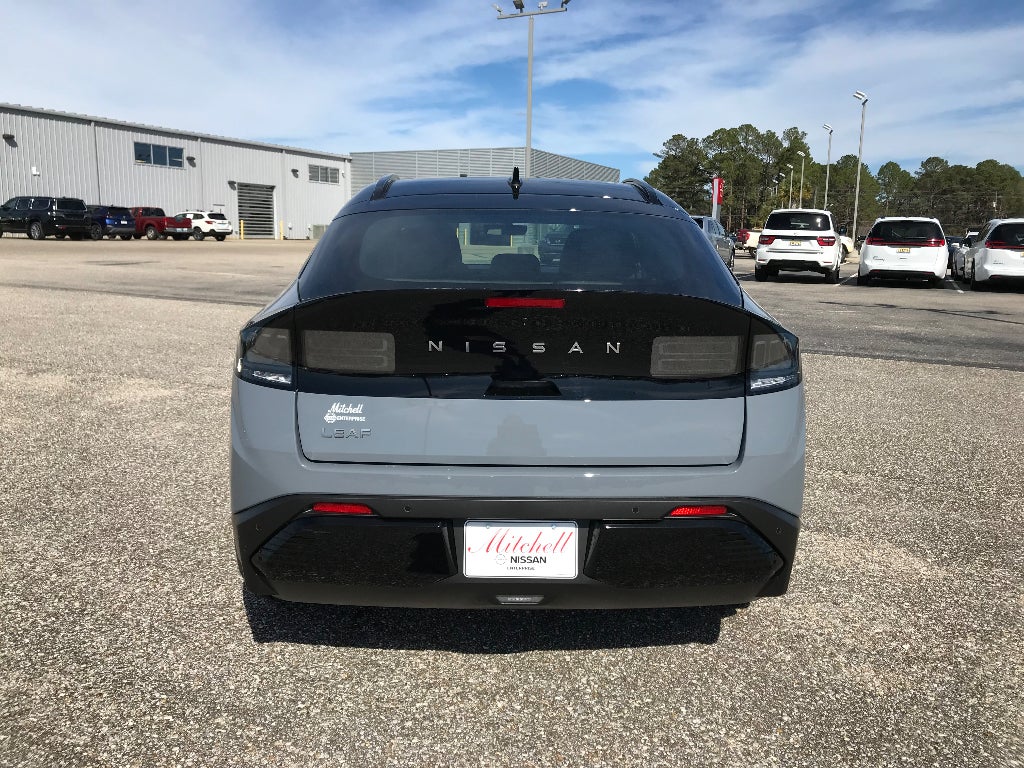 2026 Nissan LEAF Platinum+