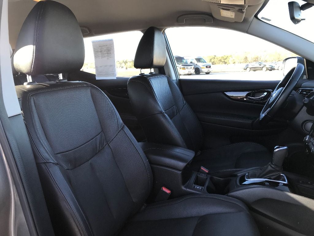 2022 Nissan Rogue Sport SL