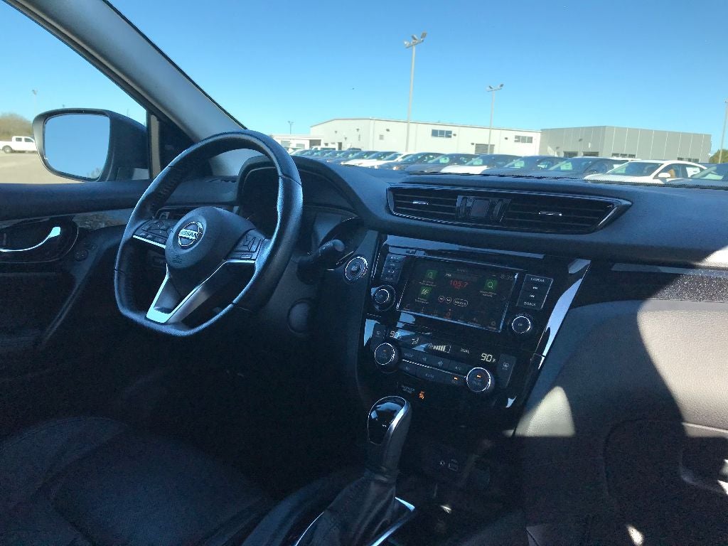 2022 Nissan Rogue Sport SL
