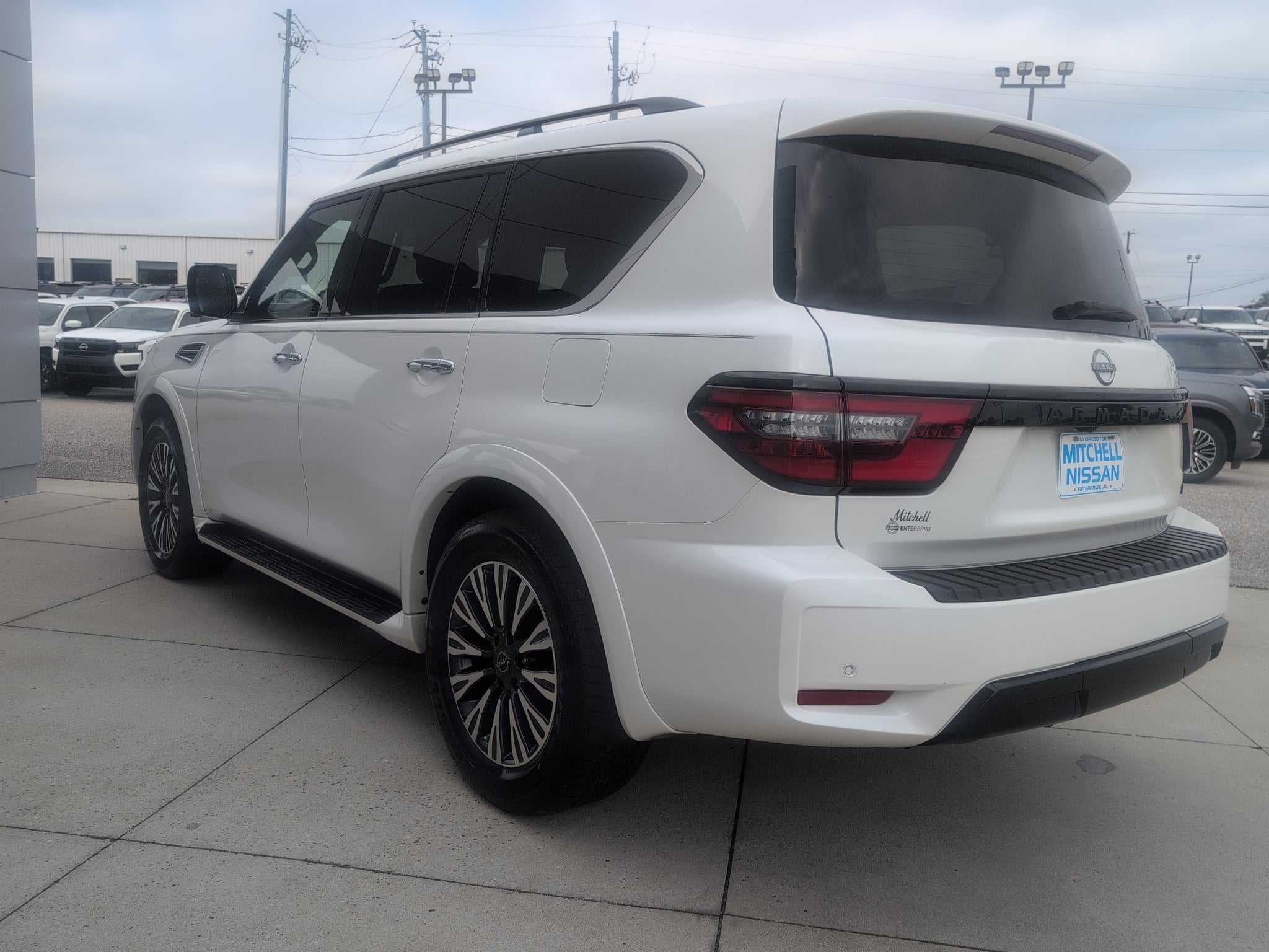 2024 Nissan Armada SL