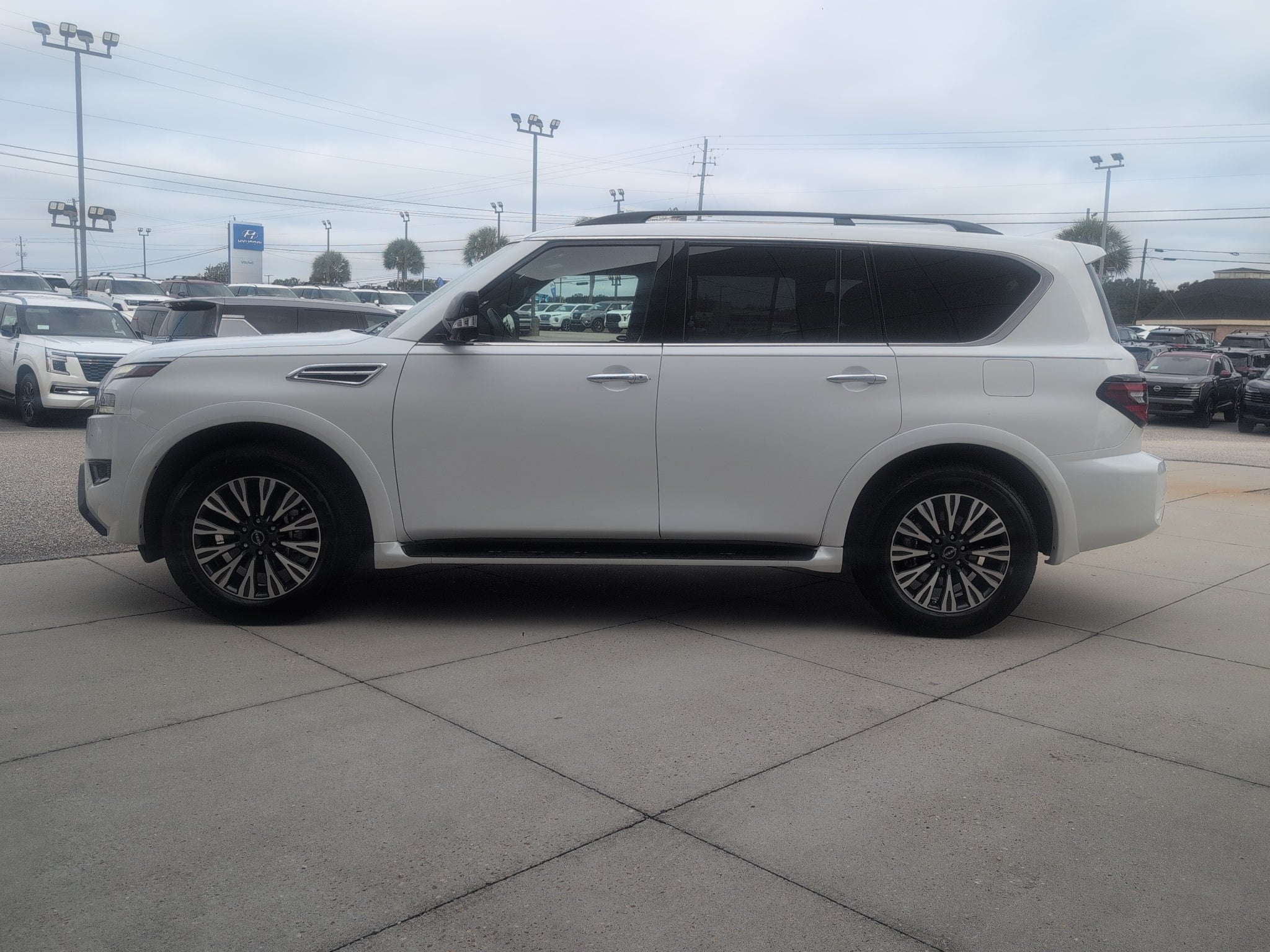 2024 Nissan Armada SL