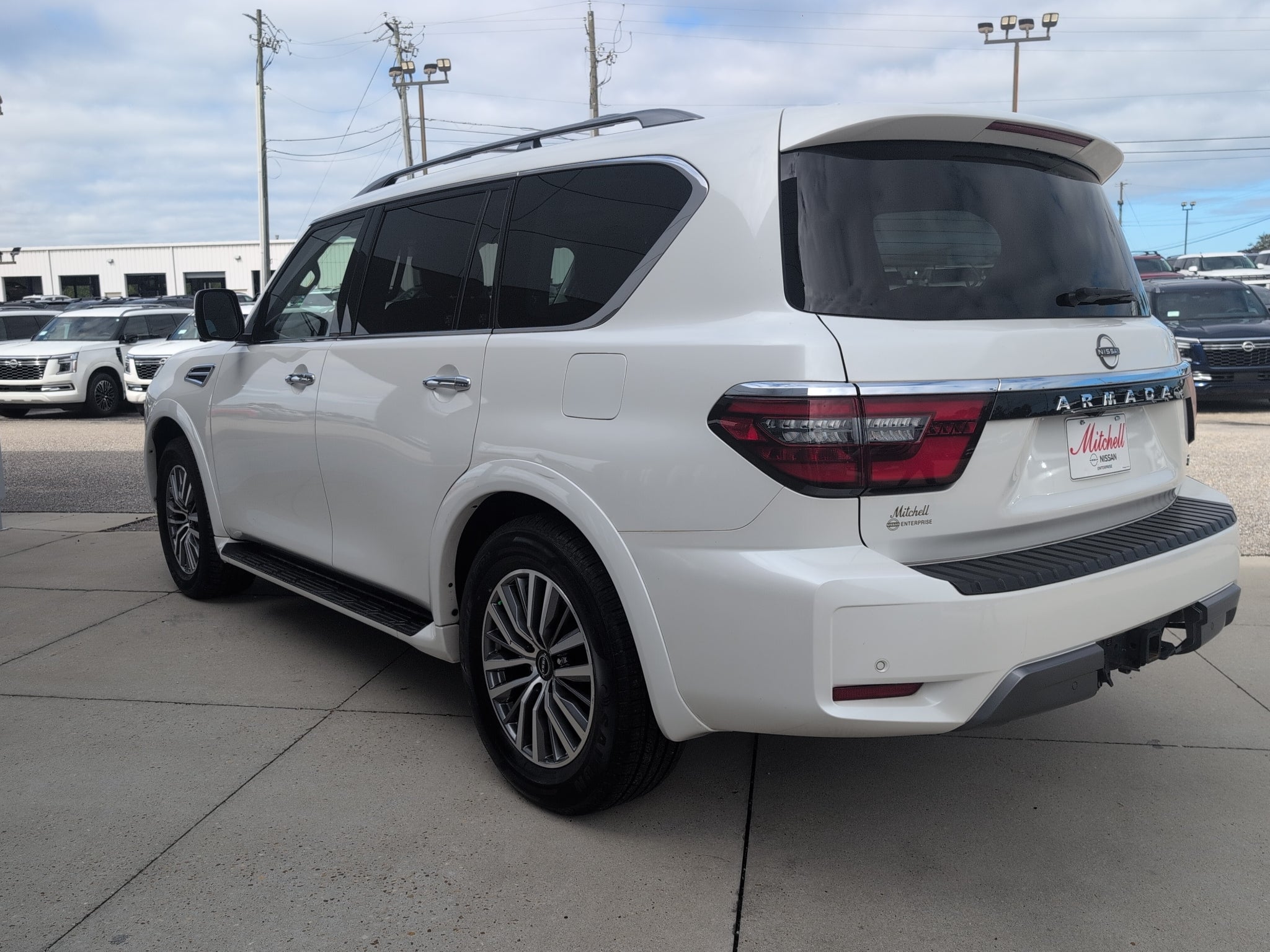 2023 Nissan Armada SL