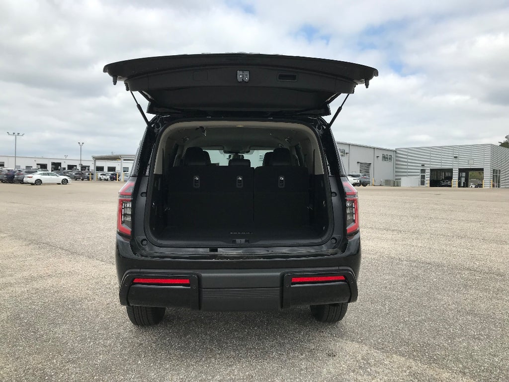 2026 Nissan Armada SV