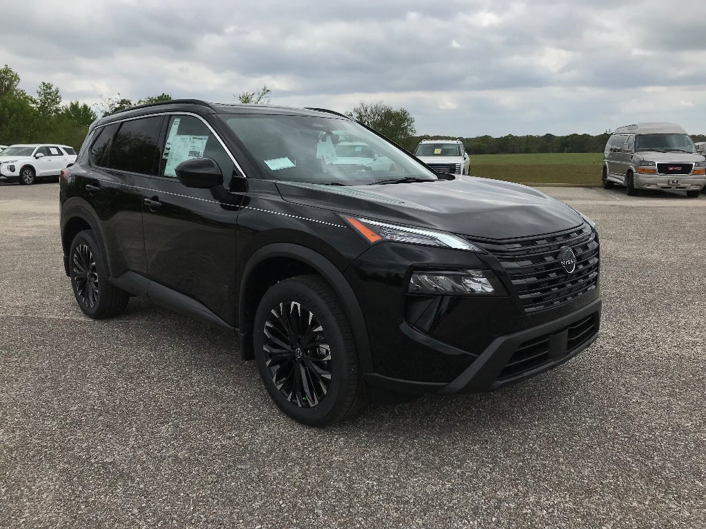 2026 Nissan Rogue Dark Armor™
