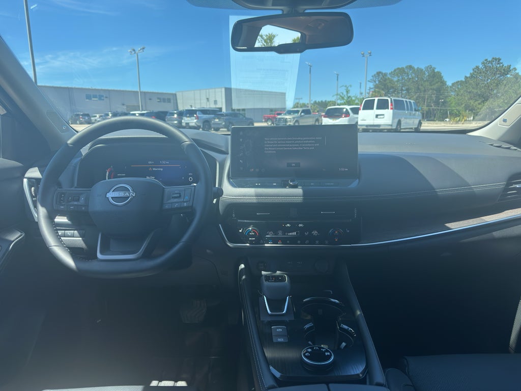 2025 Nissan Rogue Platinum