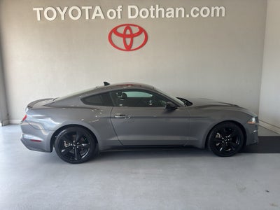 2022 Ford Mustang EcoBoost