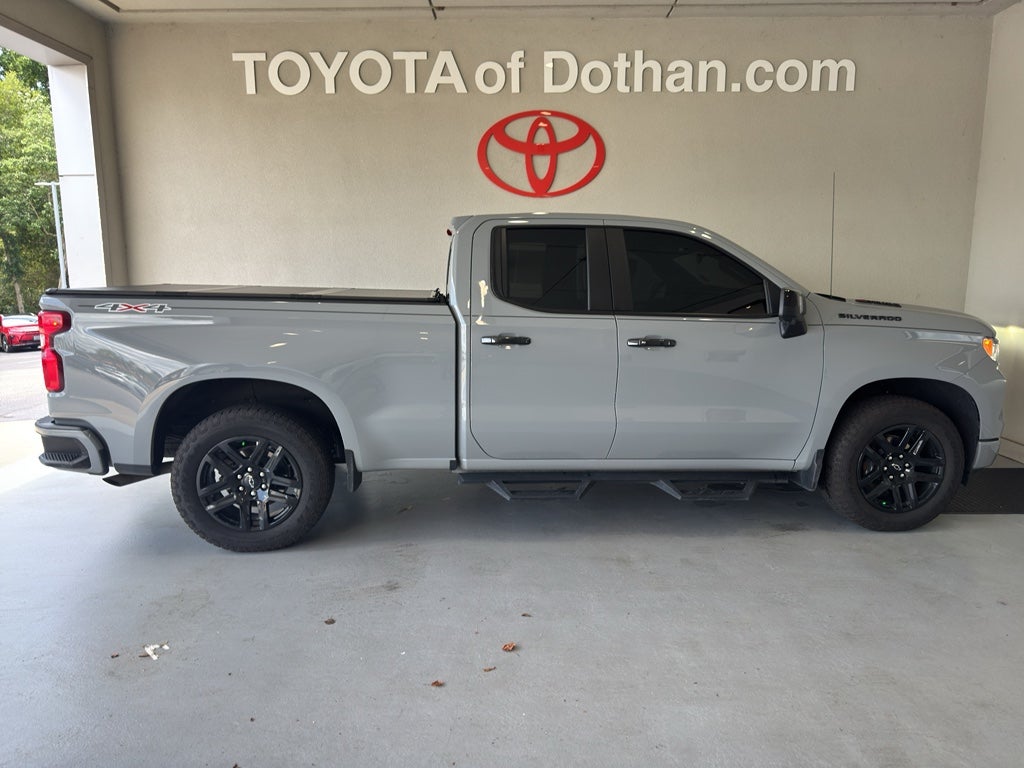 2025 Chevrolet Silverado RST