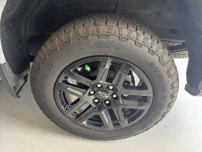 2025 Chevrolet Silverado RST