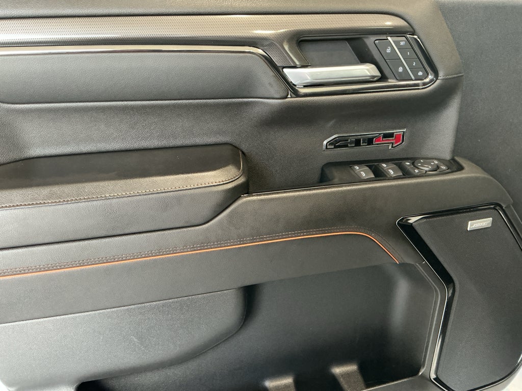2024 GMC Sierra AT4