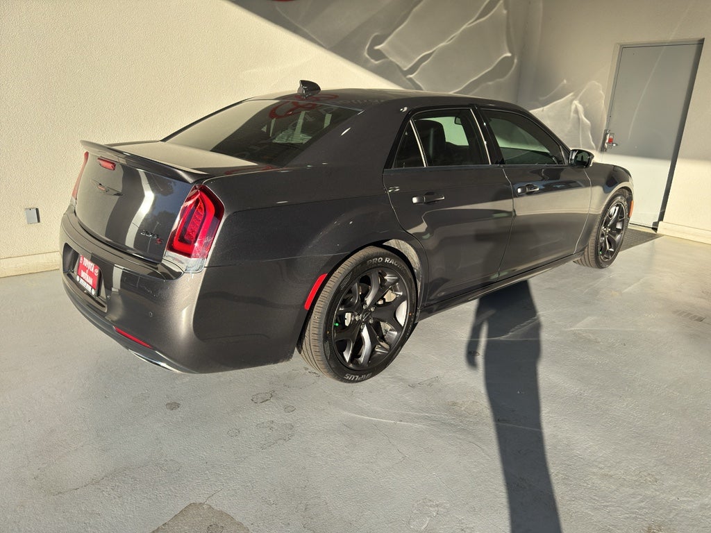 2023 Chrysler 300S 300S