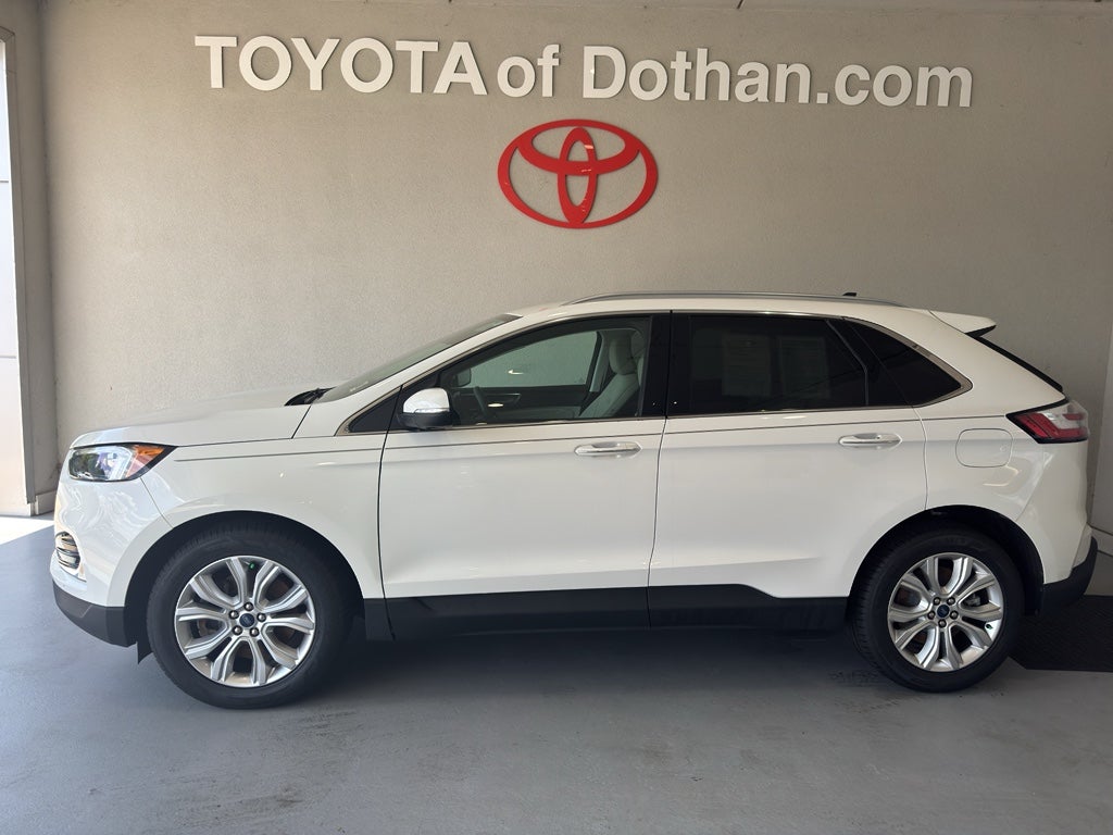 2022 Ford Edge Titanium